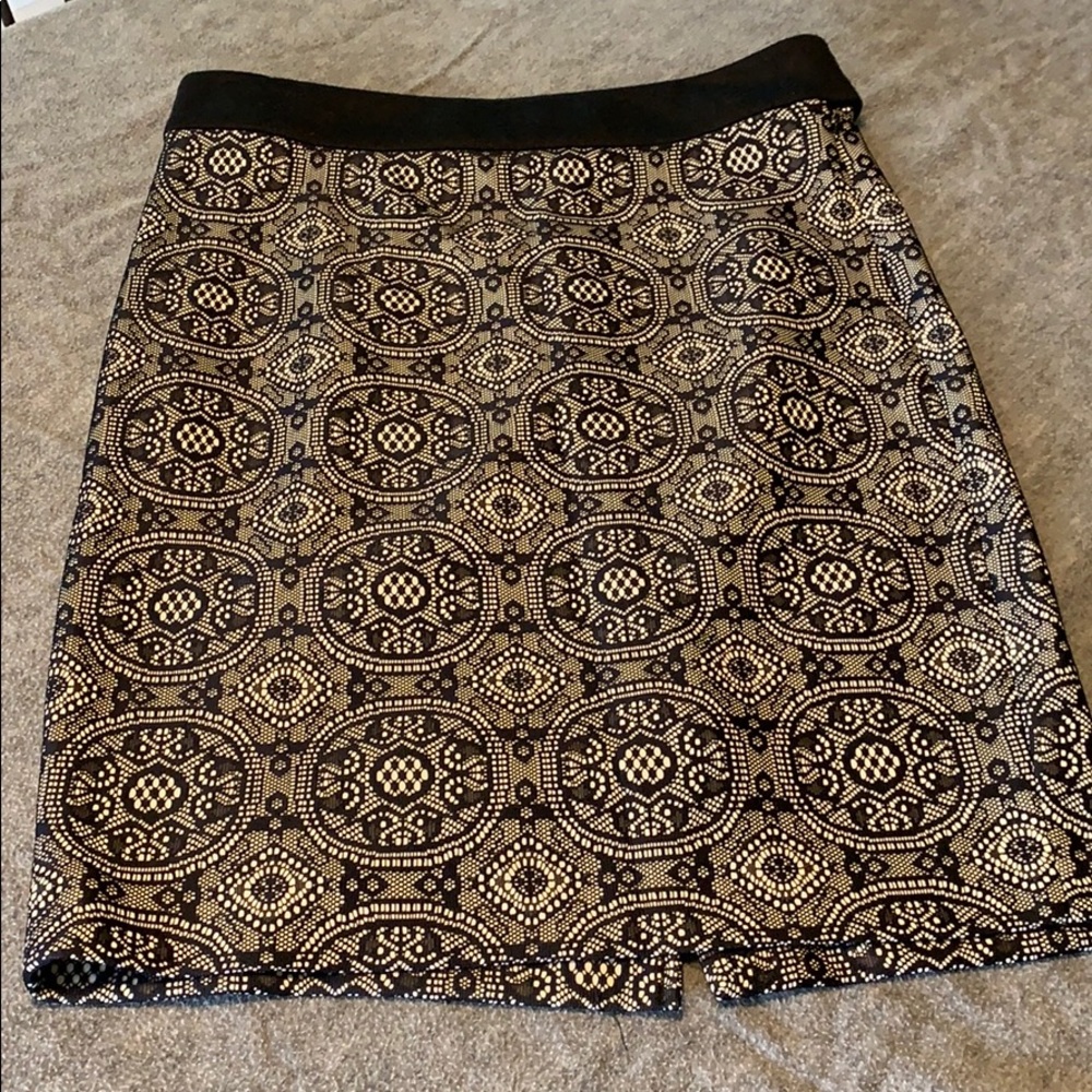 THE LIMITED black and cream pencil skirt